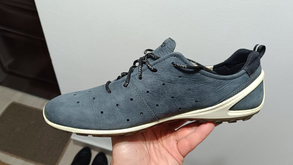 ECCO Biom piele noi