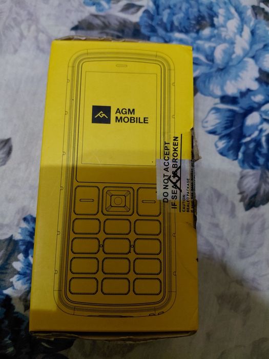 De vânzare TV si telefon