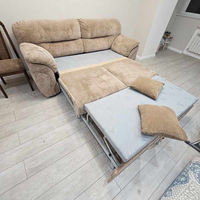 Мягкий диван отличного качества