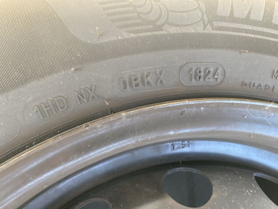 Set anvelope vara, jante de otel si capace originale hyundai bayon