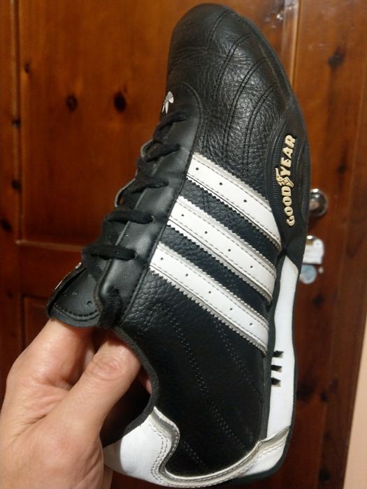 Резервирани.Adidas Goodyear 42,5нм. 27,0см.