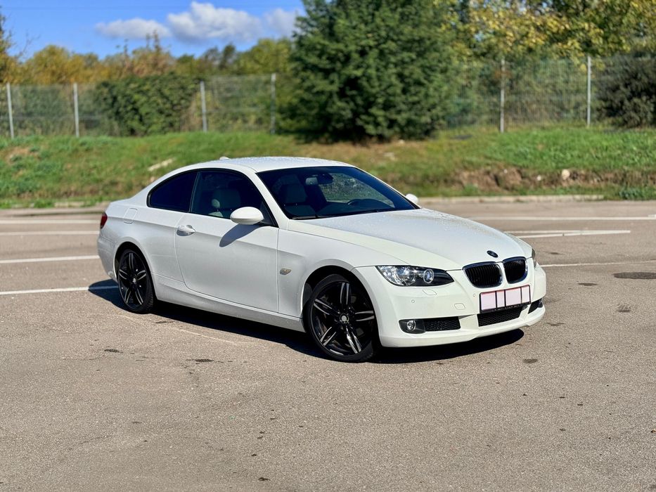 BMW 320dA e92 Alpineweiss