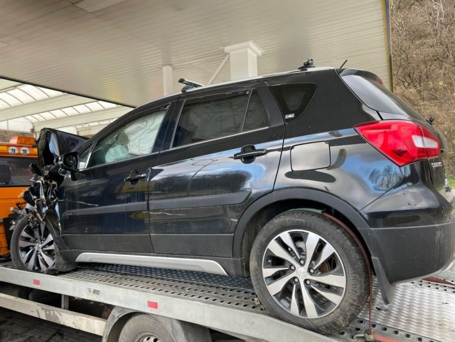 Suzuki SX4 S cross 2019 motor 1.4i benzina turbo cutie automata tracțiune 4x4 integrala trapa panoramică Haion luneta geam usa   pdc  interior piele