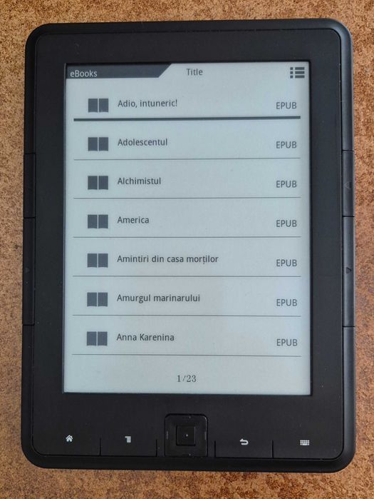 E-book Reader cu E-ink display in cutie