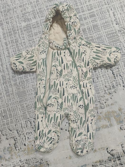 Продам детский комбинезон