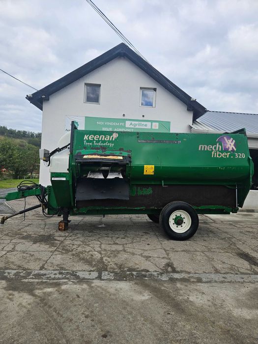 Remorca malaxor de furaje Keenan MechFiber 320