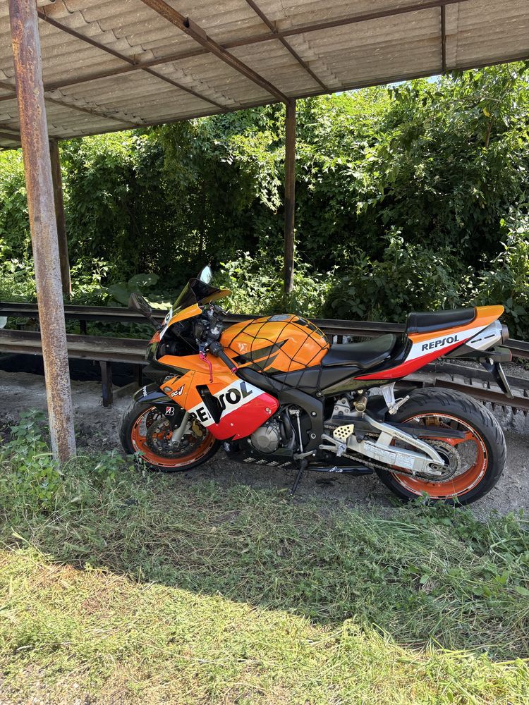 Honda CBR 600 rr impecabila