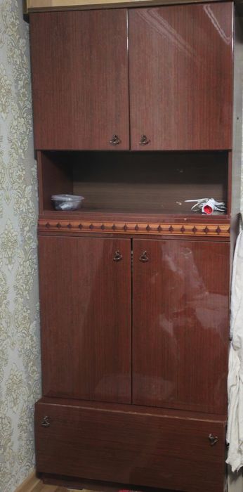 Шкаф китоблар учун