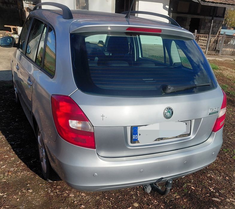 Vând Skoda fabia