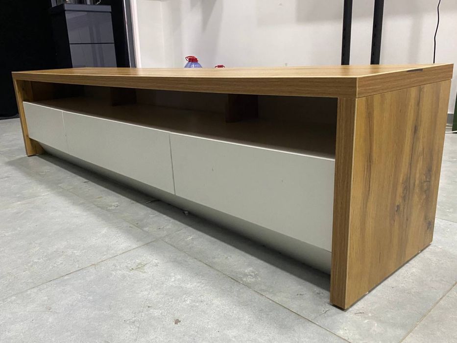 Продам тумбочку под телевизор - под ТВ