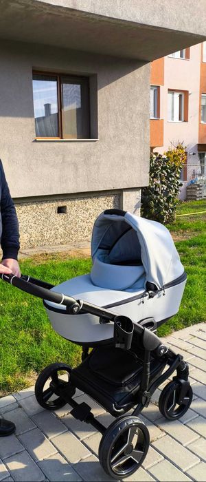 Carucior junama space