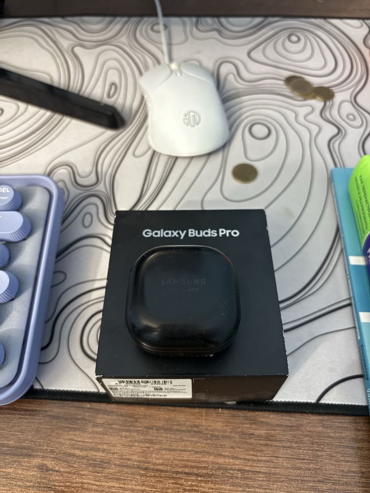 Кейс от оригинальных наушников GALAXY BUDS
