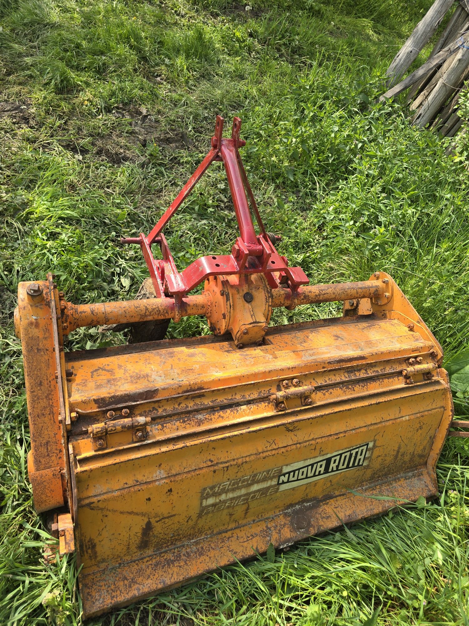 Vând tractor same