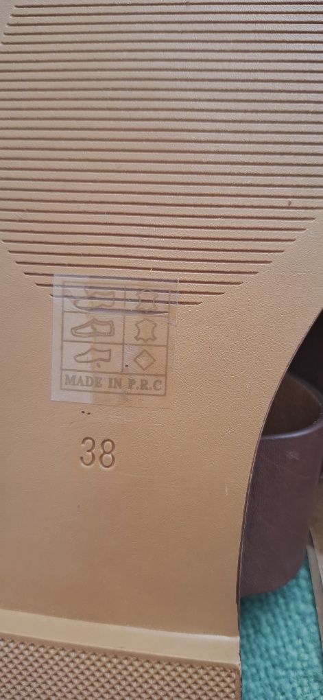 Sandale din piele naturala si rochie