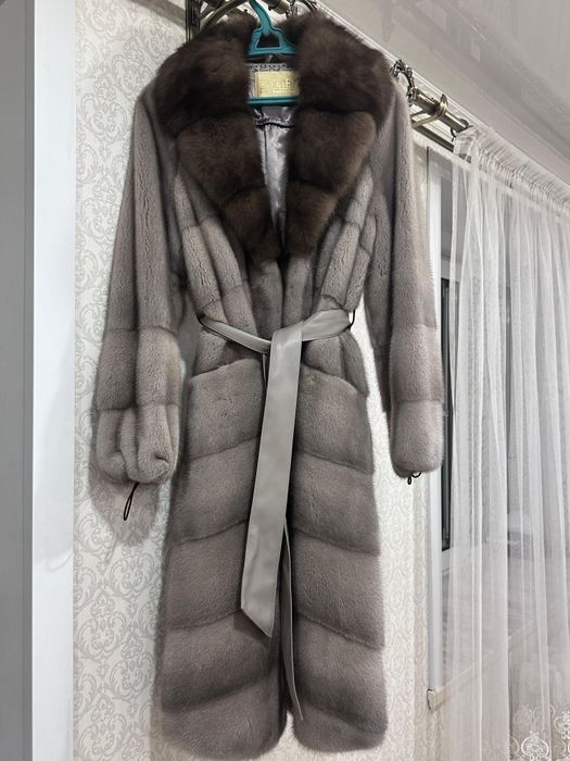 Продам шубу норковую
