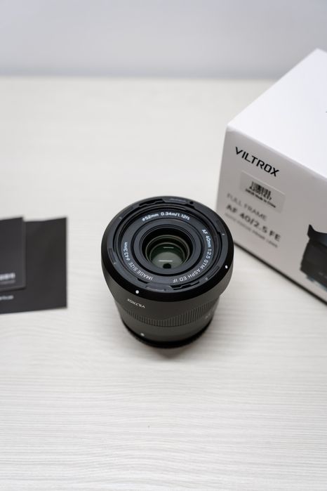 Obiectiv VILTROX 40mm F2.5 STM Full Frame Sony E