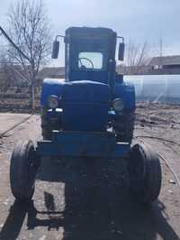 Traktor T28 holati ideal