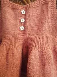 Rochiță tricotata manual
