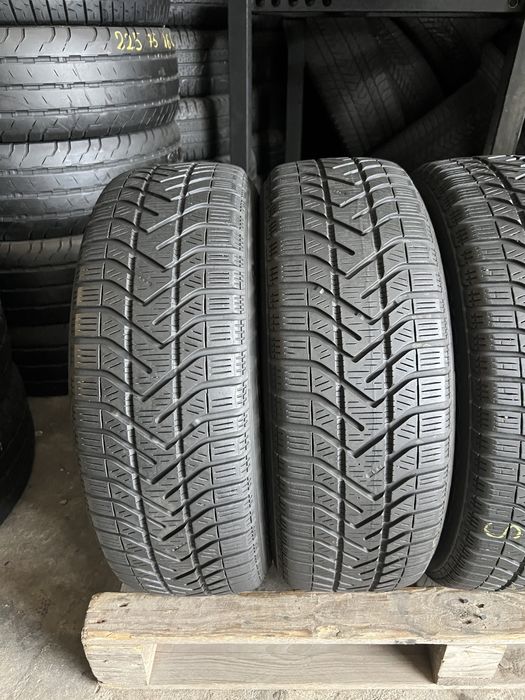 4 anvelope de iarna 185/60/15 Pirelli!