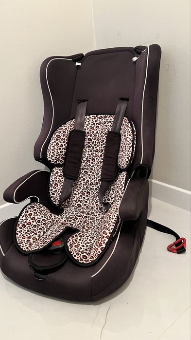 Продам Автокресло пользовались мало