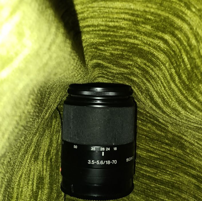 Obiectiv Sony DT 18-70mm F3.5-5.6