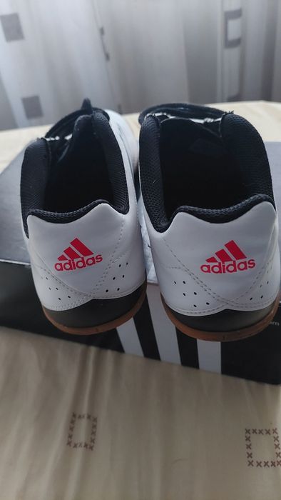 Vand Adidas marimea 43,5