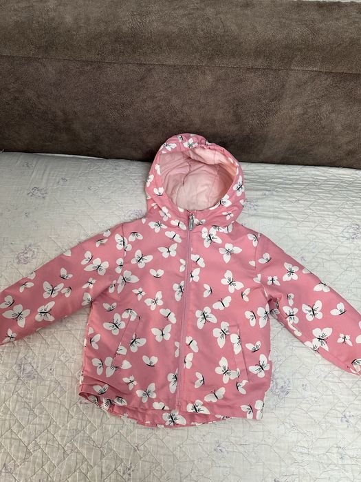 Продам ветровку осень-весна  на девочку