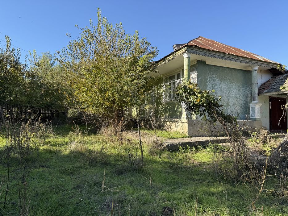 Casă bătrânească și teren în Blanzi/Corod