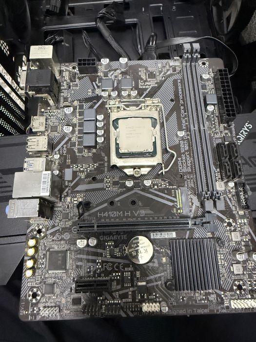 Vand placa de baza gigabyte + intel core i5 10400F + 16gb ram Samsung