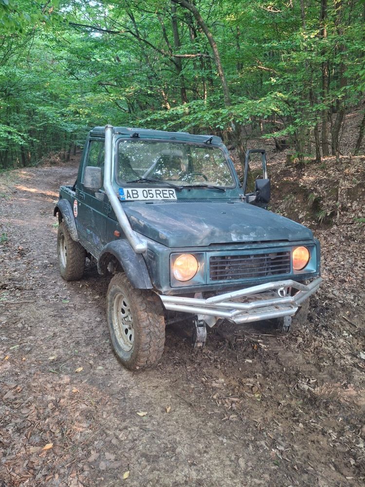 Vand suzuki samurai 1.3 benzina