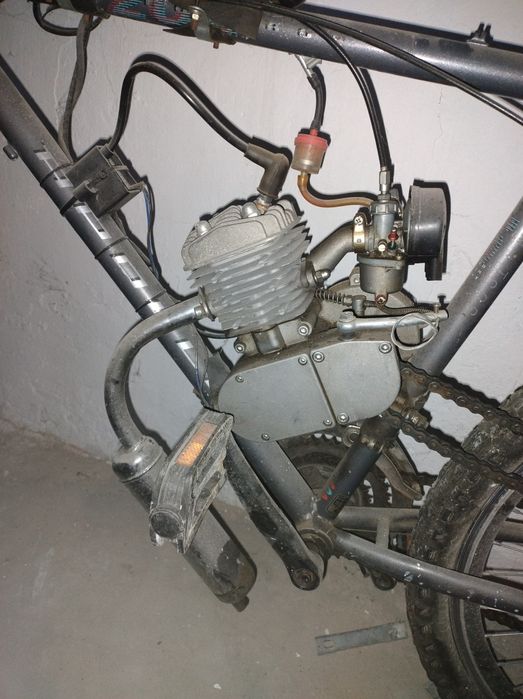 Bicicleta pe benzina