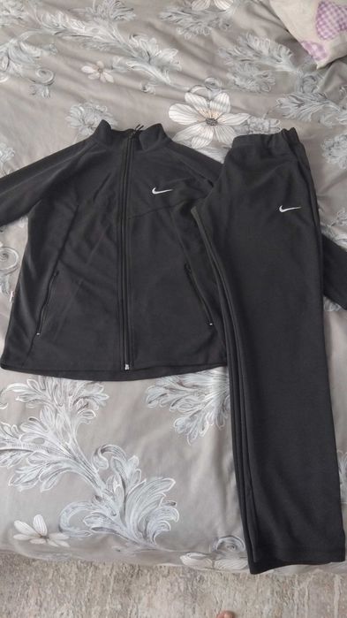 Спортен комплект (екип) NIKE