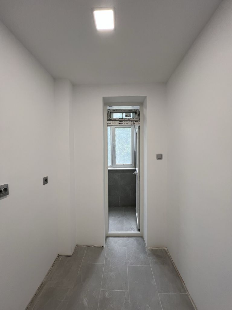 Продава се Двустаен апартамент в Добрич, Дунавите - 58 кв.м за 1275 €/кв.м - Снимка #8