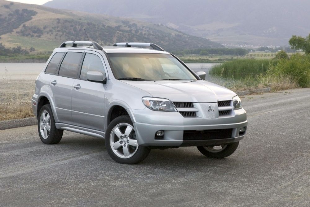 Mitsubishi Outlander 2005г.в. по запчастям из Японии