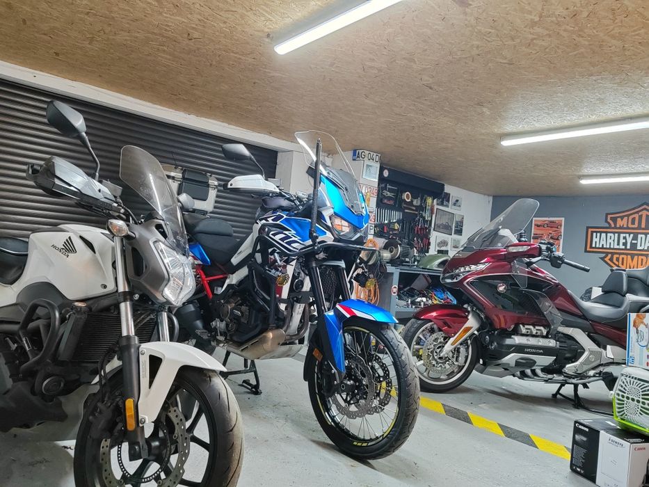 Honda africa twin 1100 crf 1100 dct