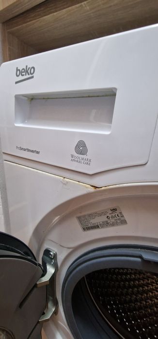 Masina de spalat rufe Beko cu uscător