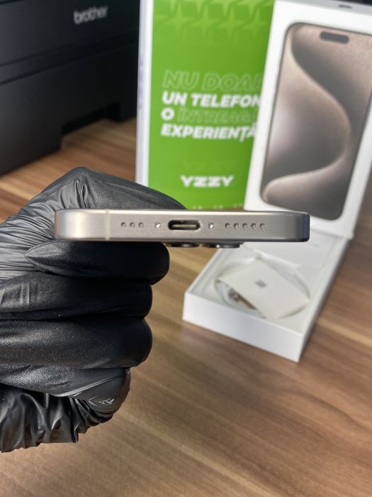 iPhone 15 Pro • 128 GB • Natural Titanium