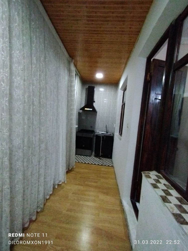 Продается квартира Юнусабад-7 2/2/4