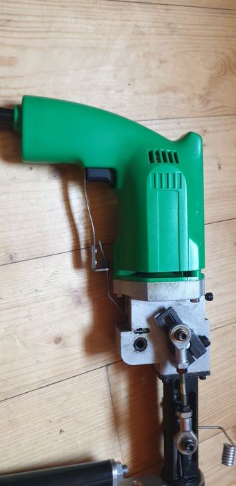 Pistol pentru tufting