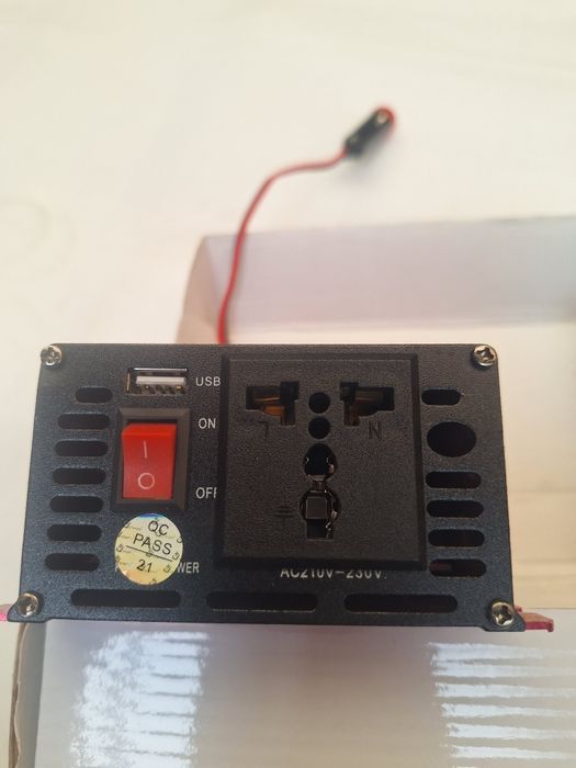 Инвертор с дисплей, 12V-220V, 500W