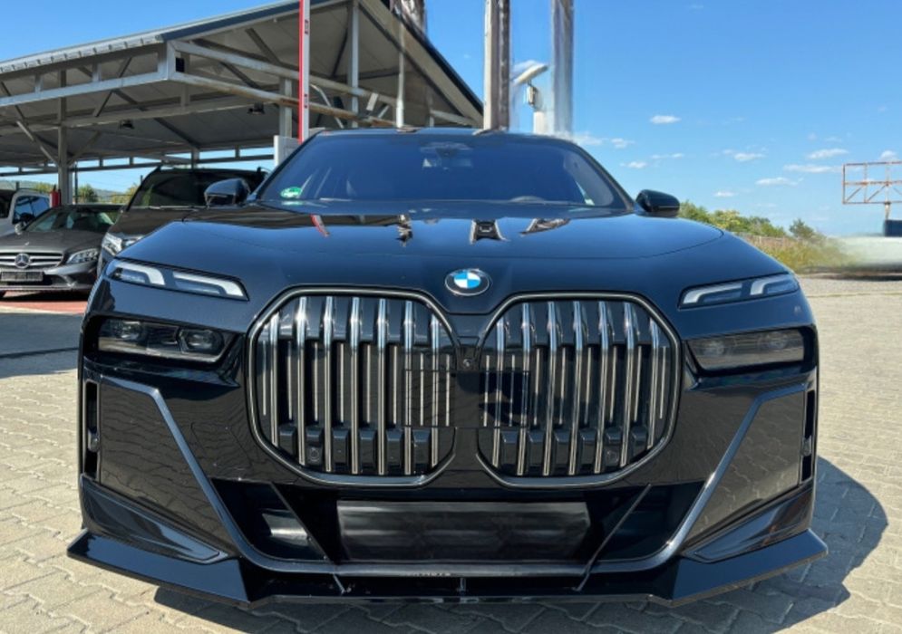 M performance aero пакет BMW G70 спойлер прагове дифузьор накрайниц