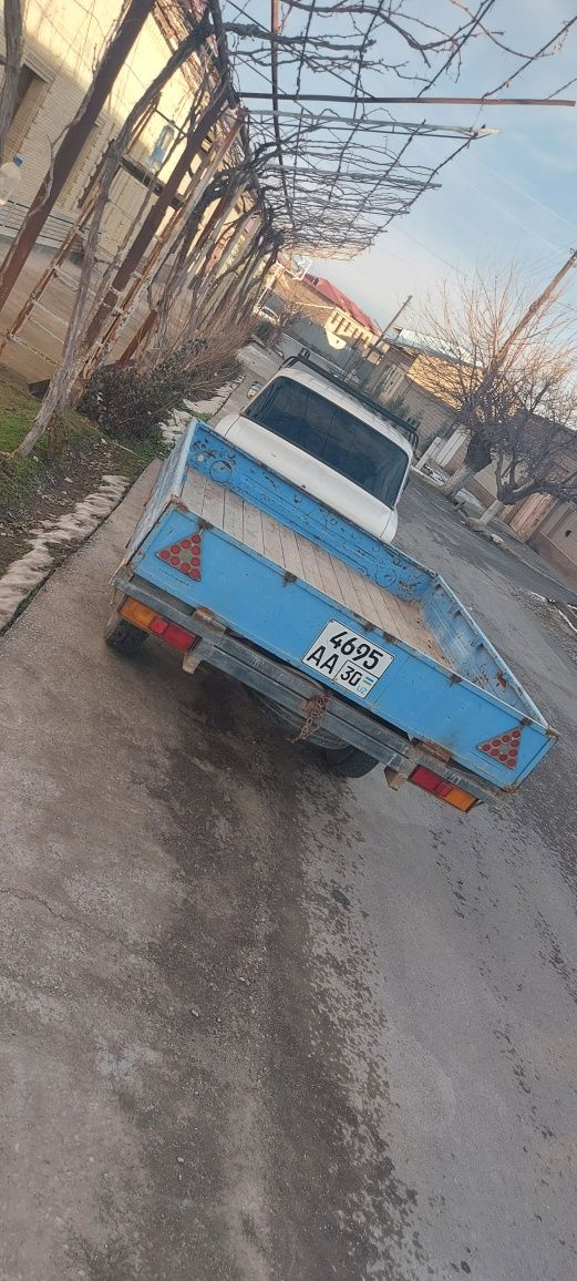 Vaz 2106   pritsep bilan yoki alohida sotilad.