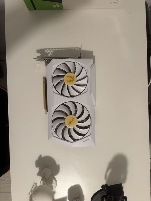 Placa video Nvidia Geforce RTX 3060 Zotac AMP White Edition