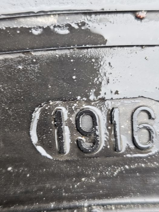 Vând anvelope iarna 215/65/16 C 215/65r16 C CONTINENTAL