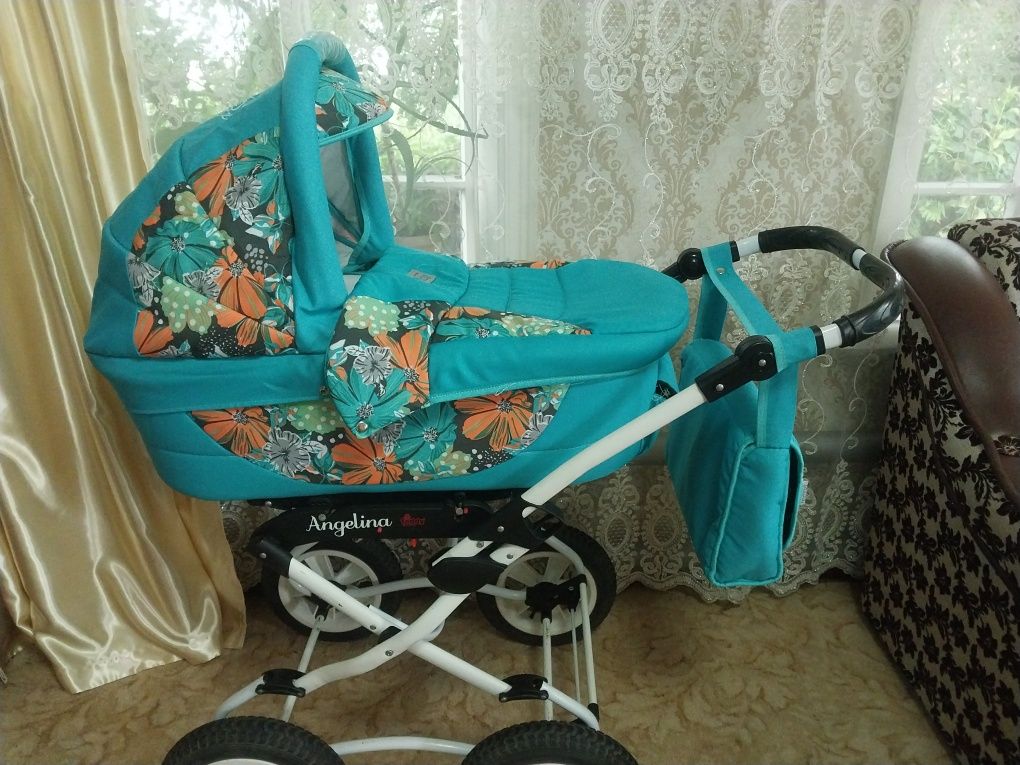 Продам коляску 2 в 1