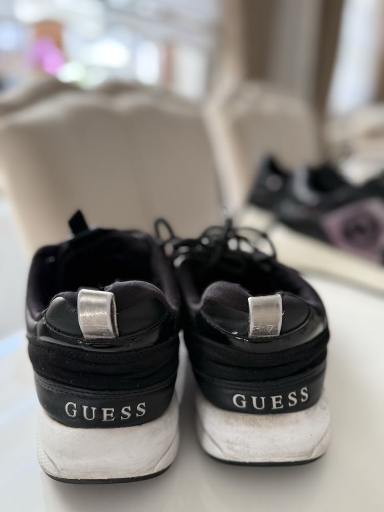 Дамски обувки Guesss
