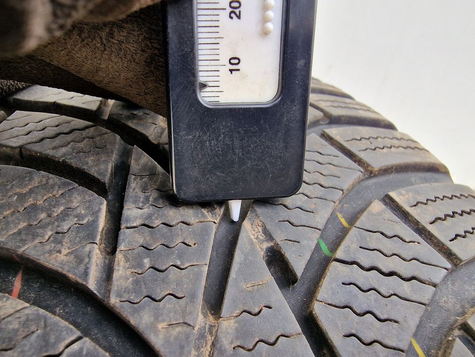 Anvelope 225/65R17 marca Toyo, M+S,7 mm