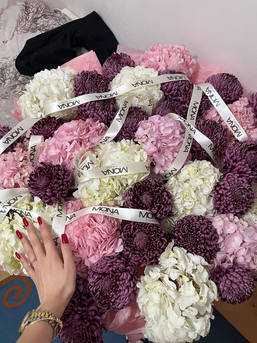 Цветы свежие срочно продам купили сами 120 тыс