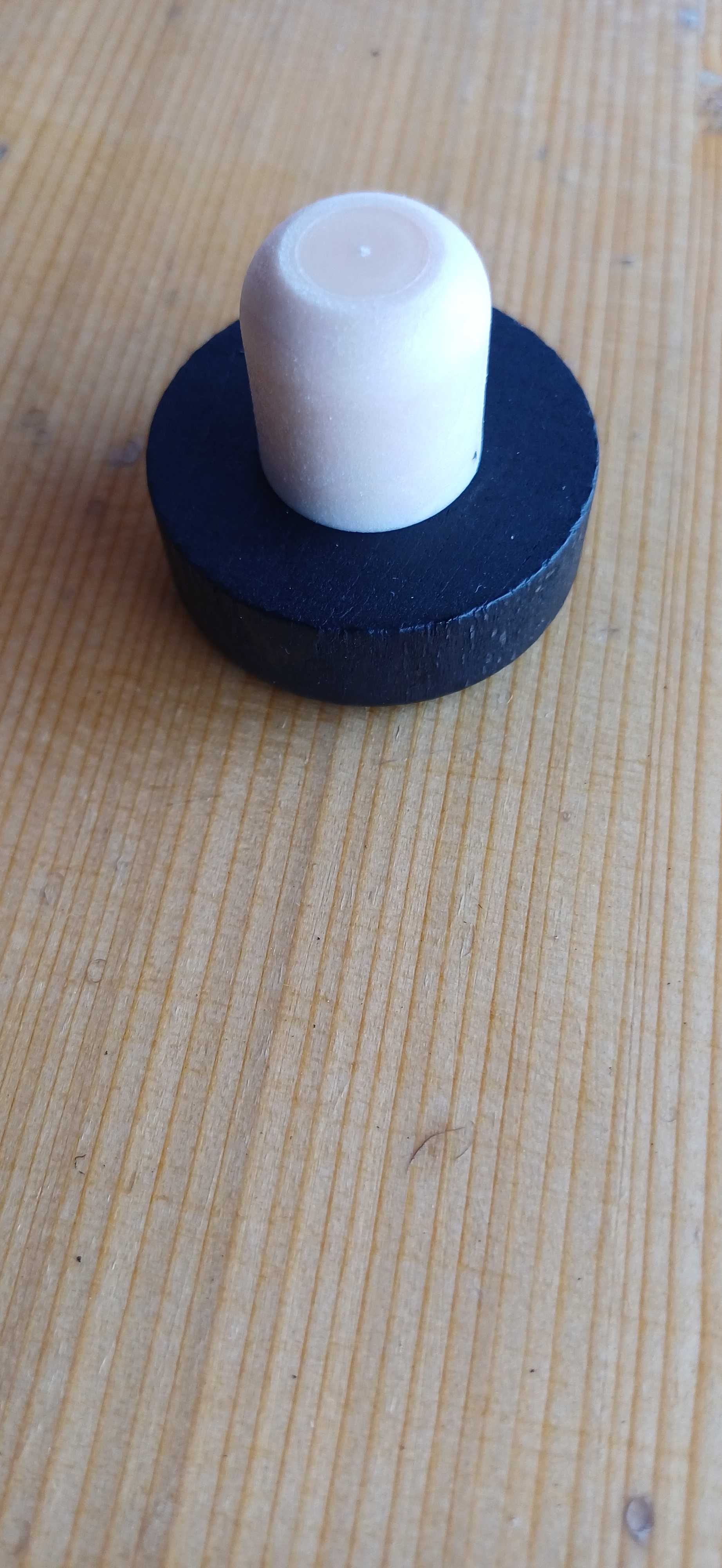 Немски PVC тапи за бутилки