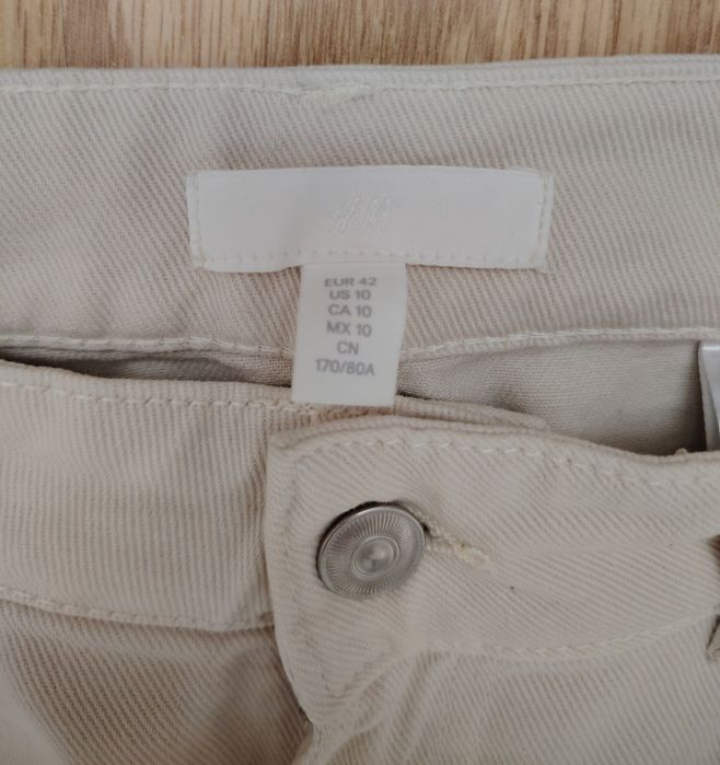Blugi damă noi H&M